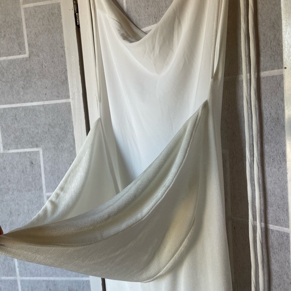 Melani Long Laces Draped Cowl Backless Maxi Dress 🕊️ - Picture 12 of 14